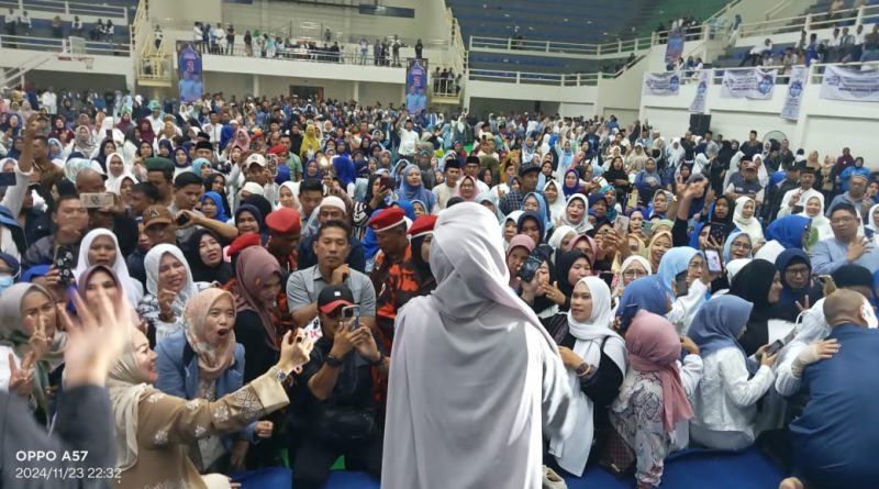 Gema Shalawat Mengguncang Tom Bersama Rachmat Hidayat Dan Rustam Effendi, Ribuan Masyarakat Padati Tom Megang