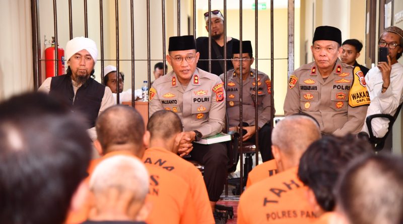 Bangkitkan Harapan Dibalik Jeruji Besi Kapolres Ajak Tahanan Untuk Perbaiki Diri