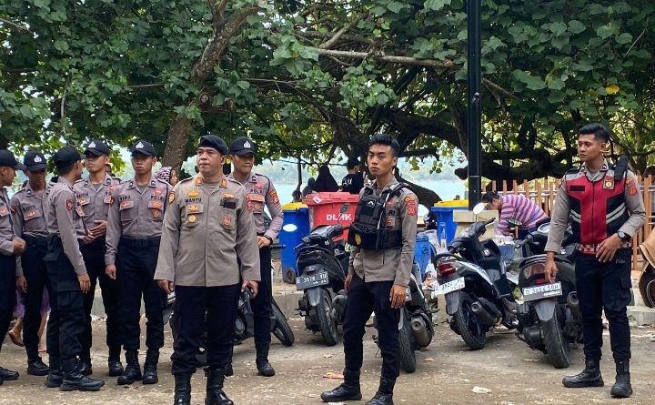 Polres Pangandaran Laksanakan Patroli di OBWIS Berikan Rasa Aman Bagi Wisatawan